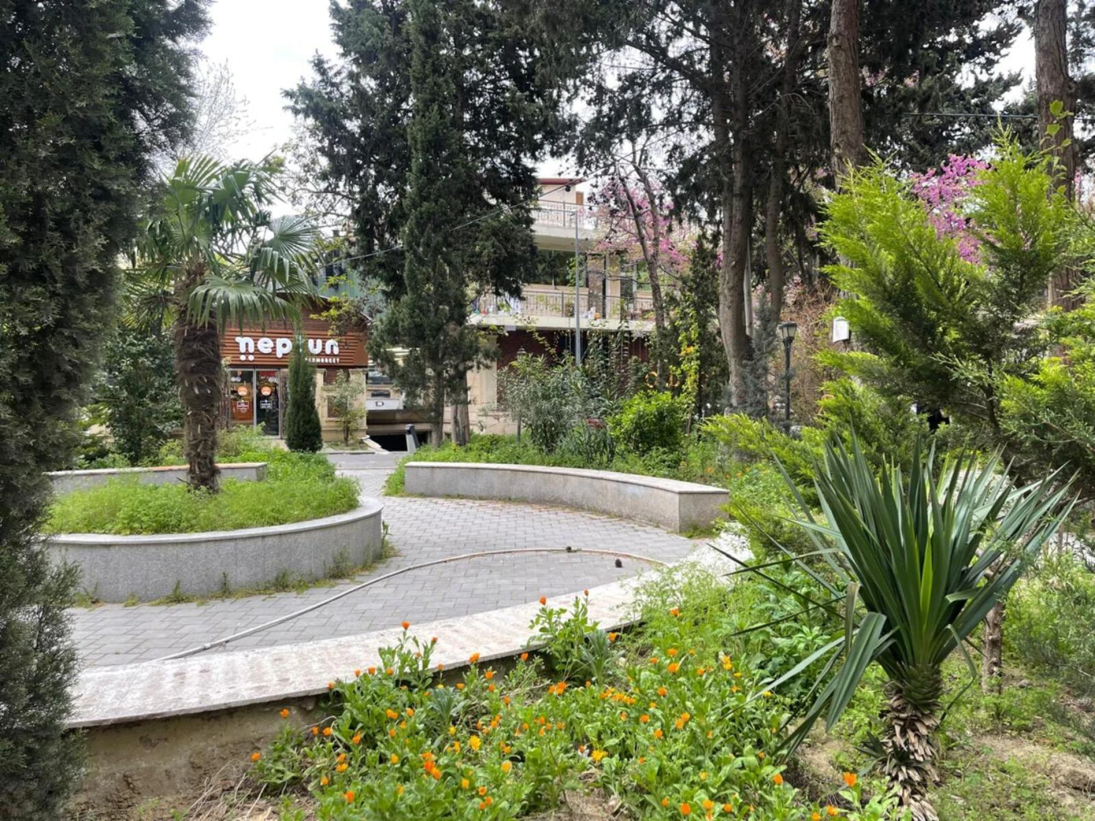 Satılır 2 otaqlı mənzil 60 m²