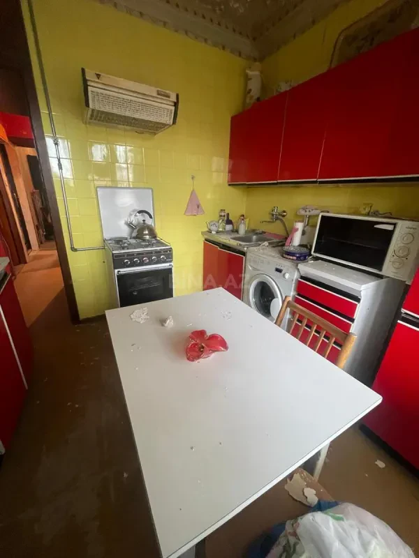 Satılır 2 otaqlı mənzil 60 m²