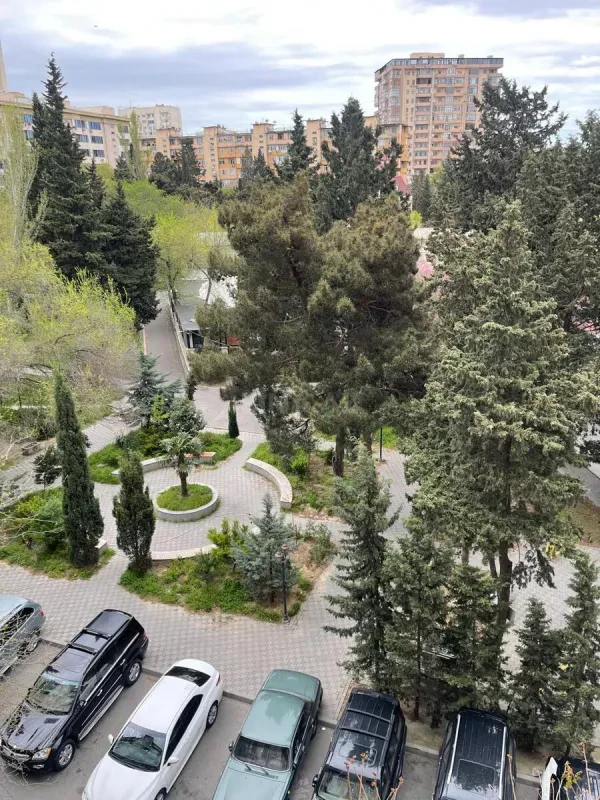 Satılır 2 otaqlı mənzil 60 m²