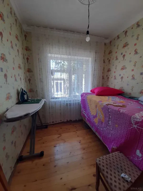 Satılır 4 otaqlı həyət evi 100 m²