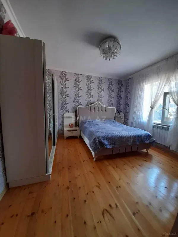 Satılır 4 otaqlı həyət evi 100 m²