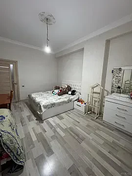 Satılır 3 otaqlı mənzil 105 m²