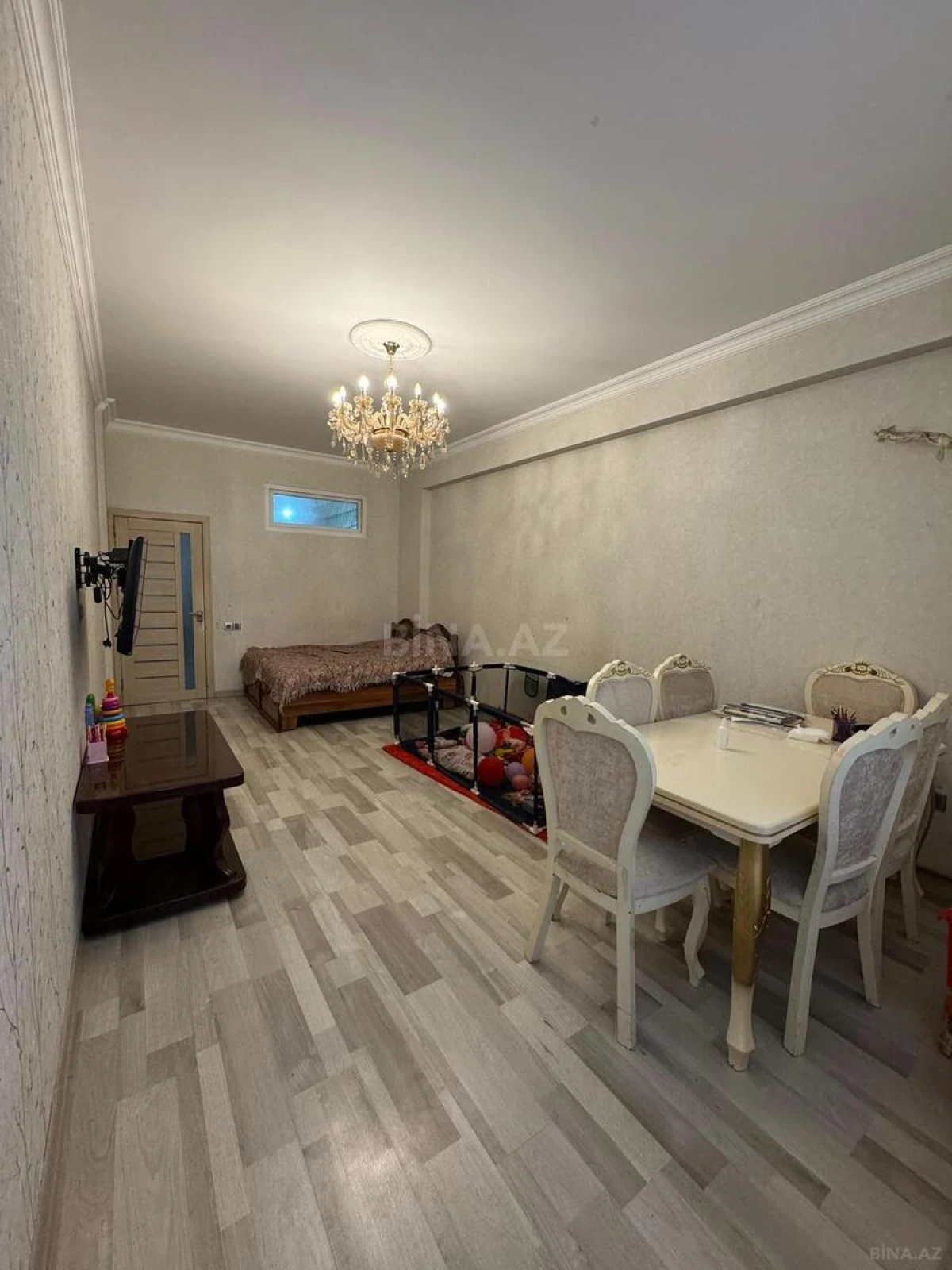 Satılır 3 otaqlı mənzil 105 m²