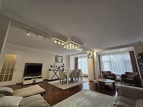 Satılır 5 otaqlı mənzil 120 m²