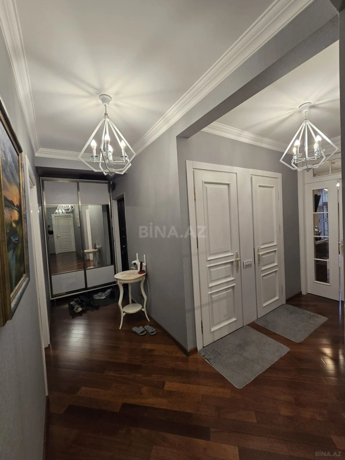 Satılır 5 otaqlı mənzil 120 m²
