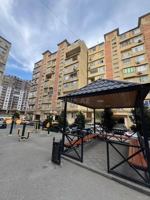 Satılır 2 otaqlı mənzil 65 m²
