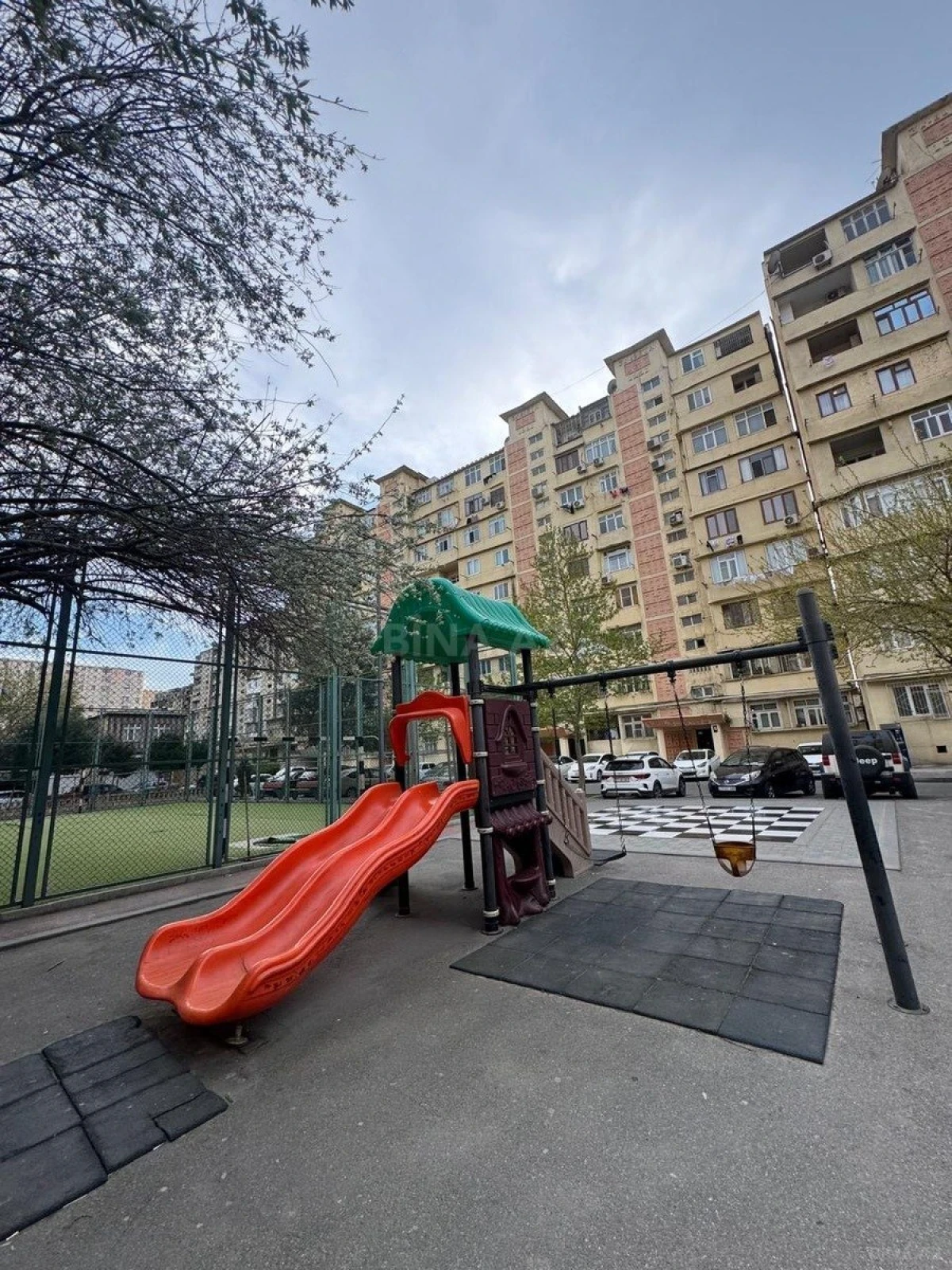 Satılır 2 otaqlı mənzil 65 m²