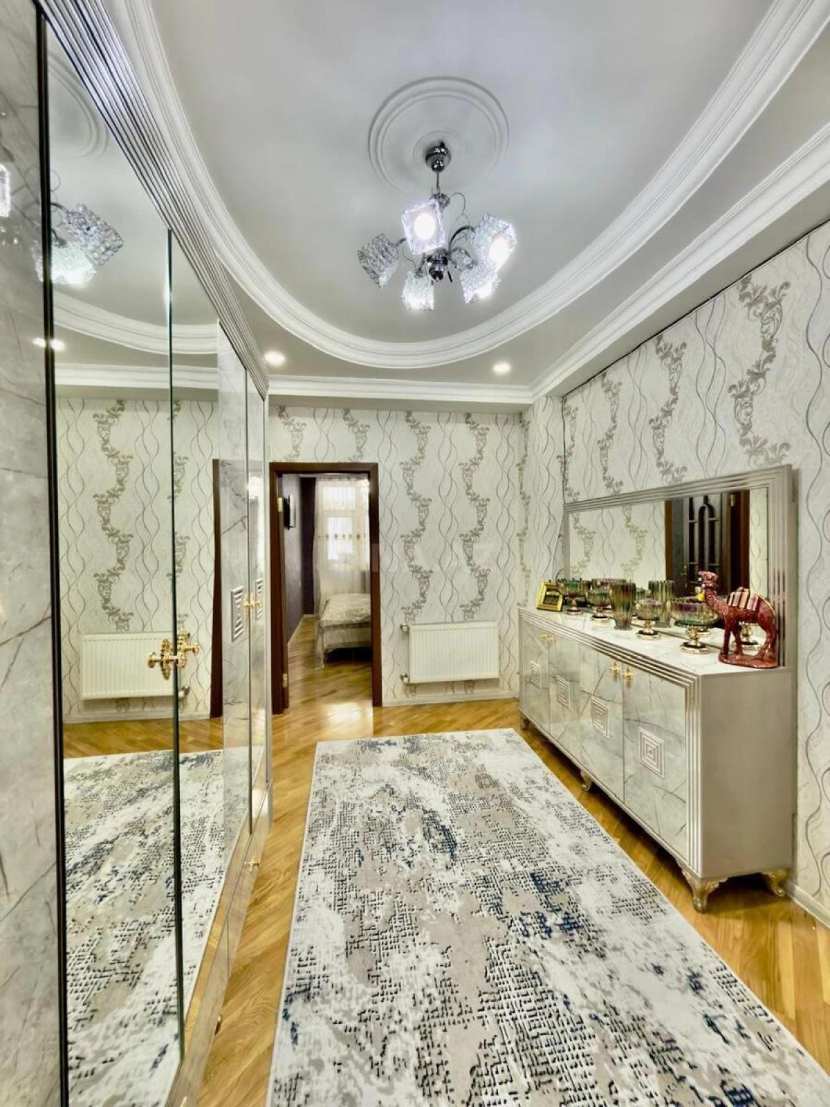 Satılır 3 otaqlı mənzil 99 m²