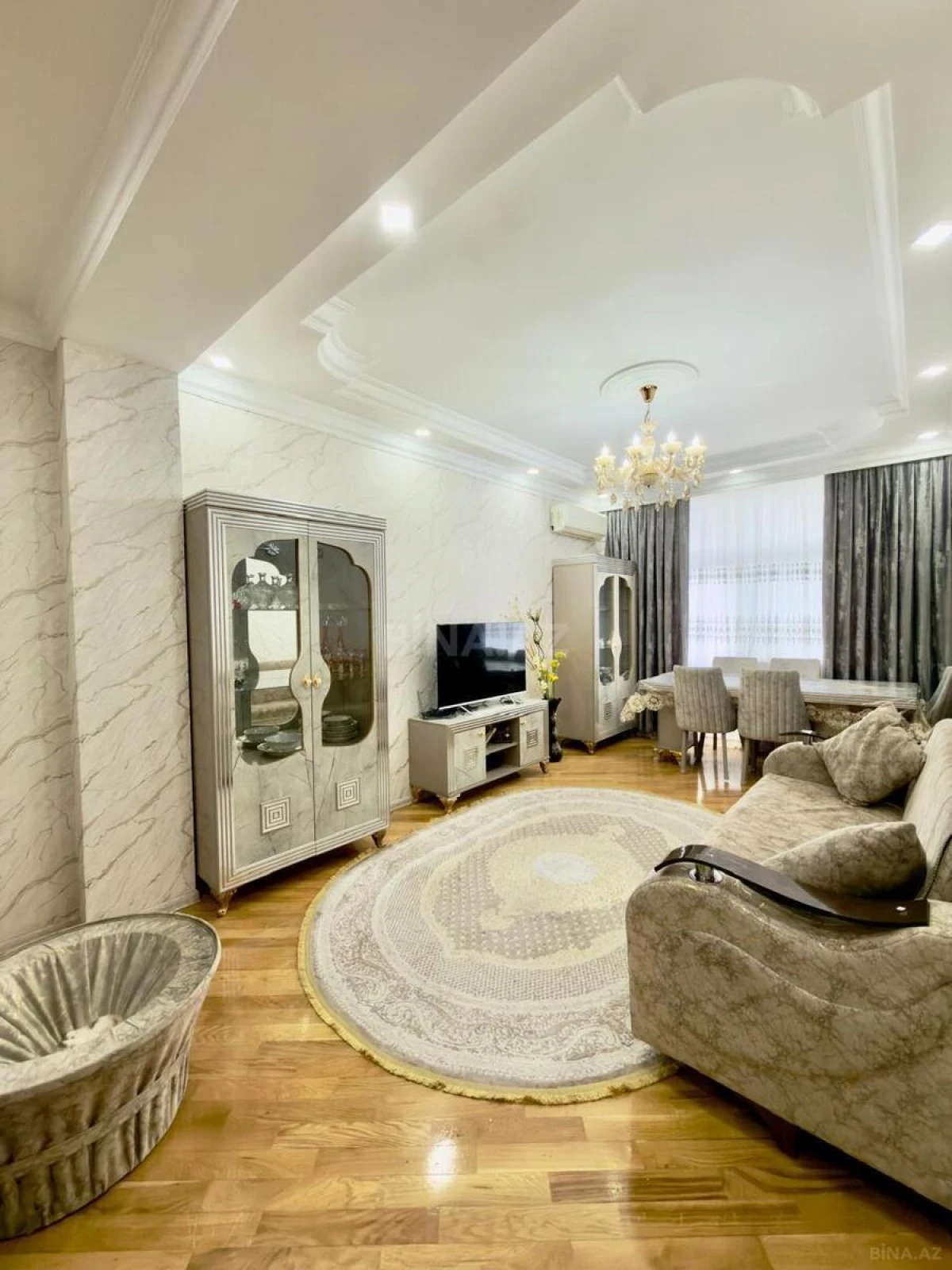 Satılır 3 otaqlı mənzil 99 m²