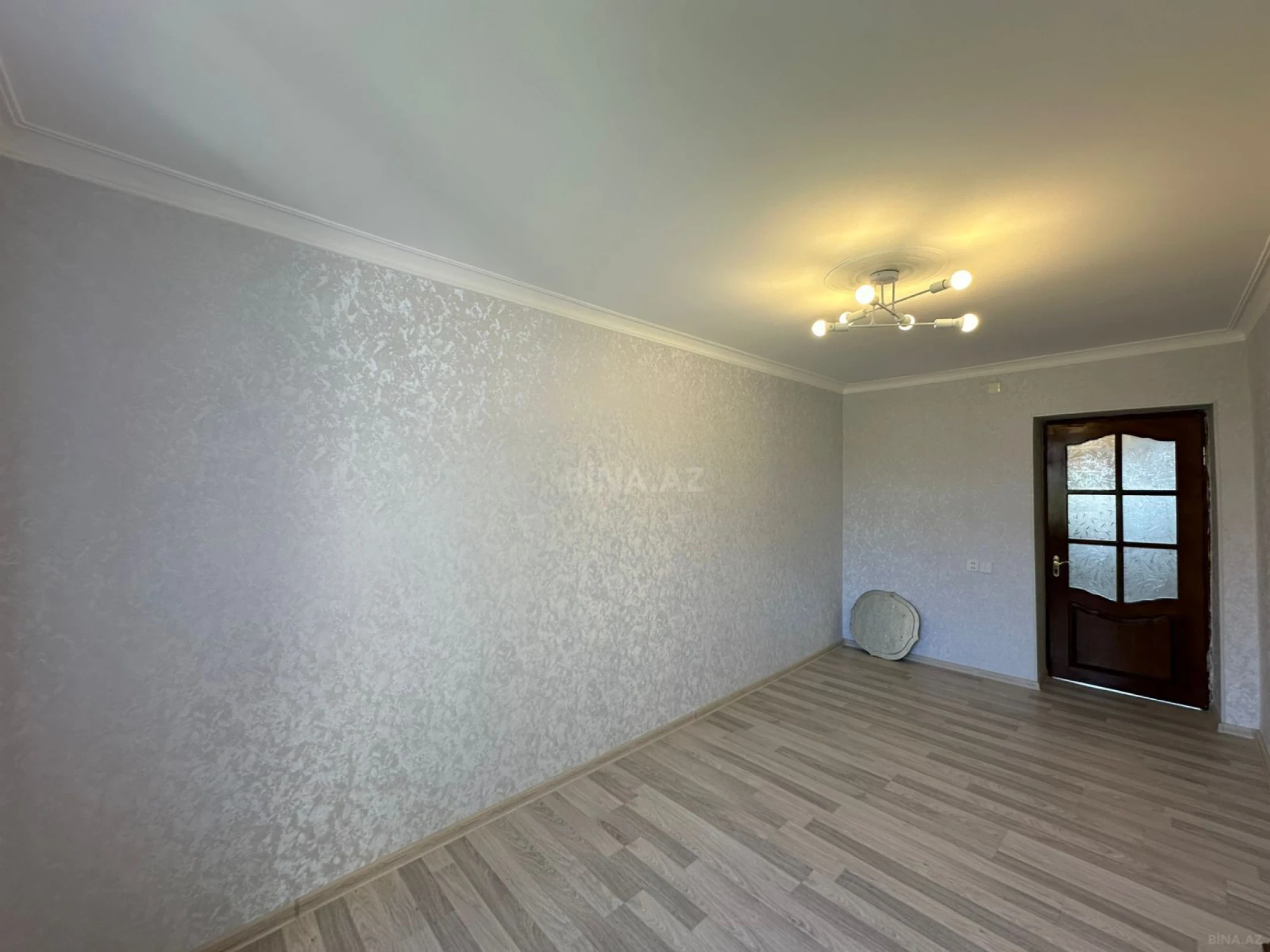 Satılır 2 otaqlı mənzil 55 m²