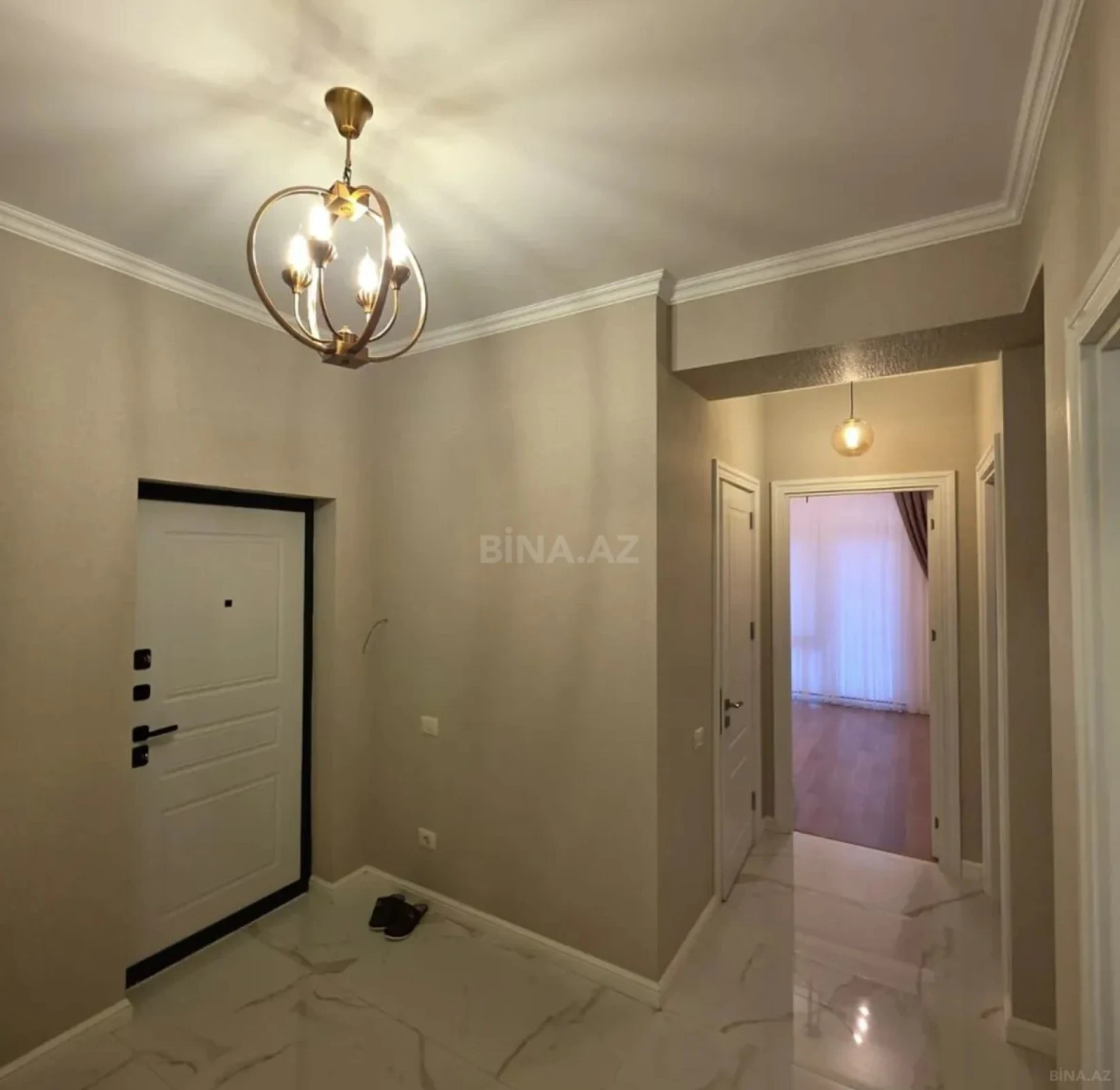 Satılır 3 otaqlı mənzil 97 m²