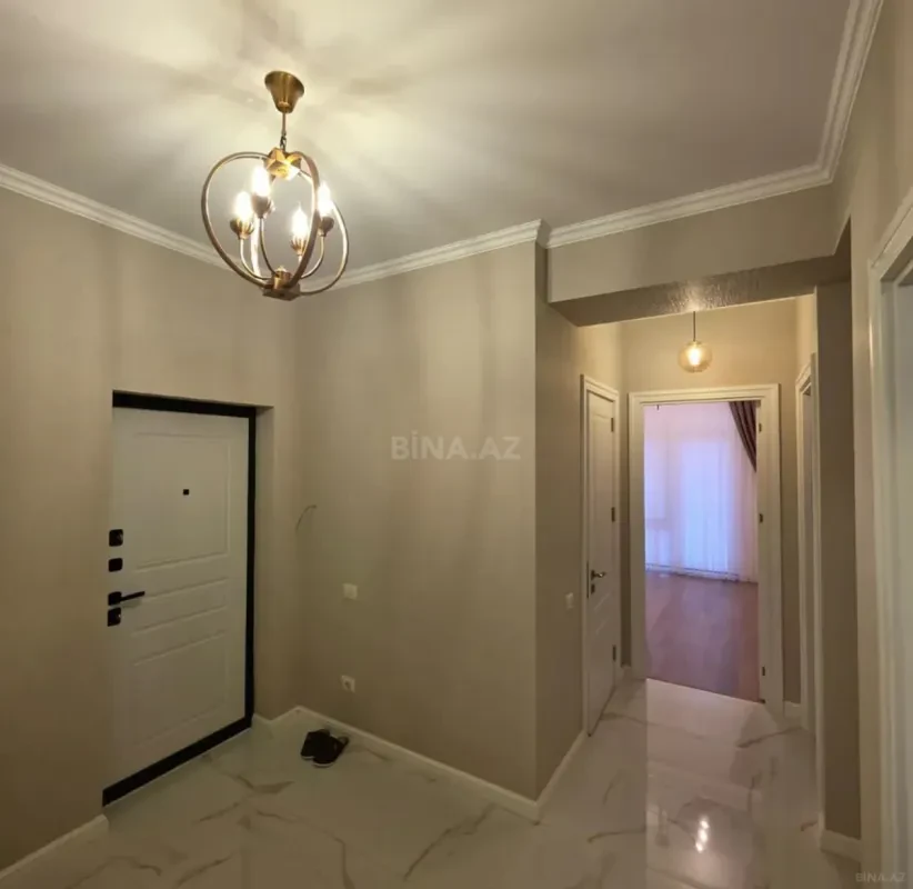 Satılır 3 otaqlı mənzil 97 m²