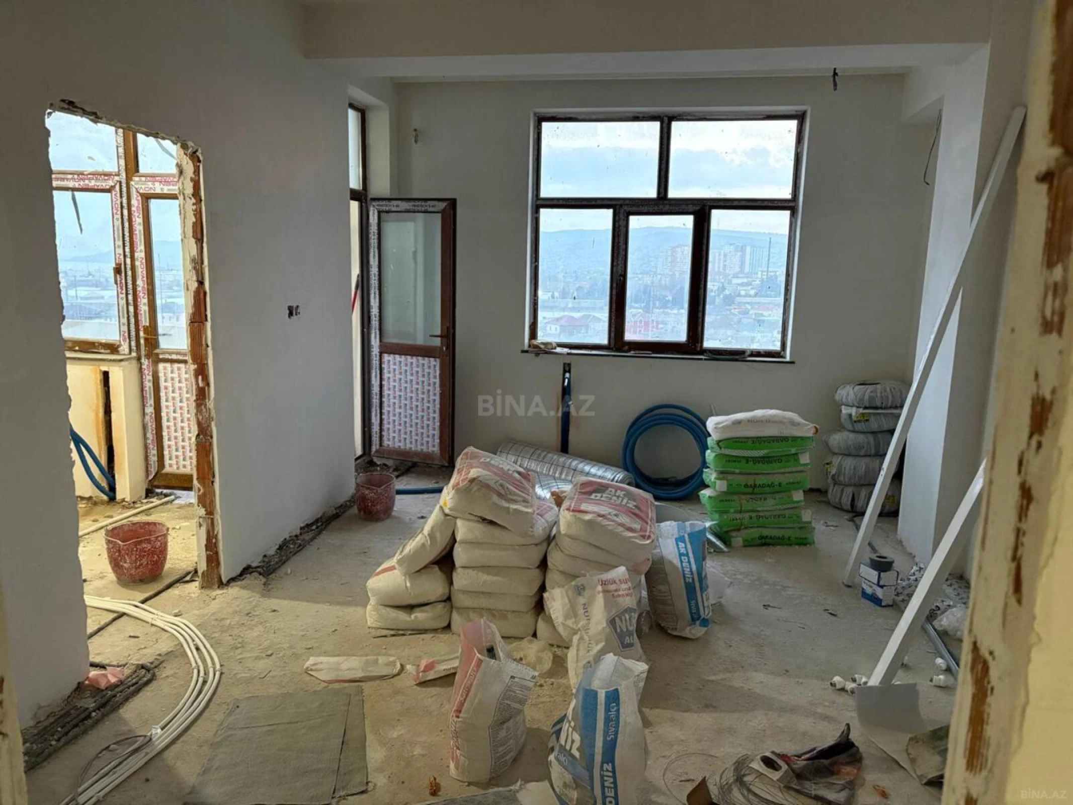 Satılır 3 otaqlı mənzil 80 m²