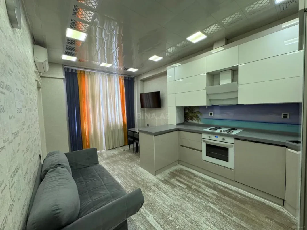 Satılır 3 otaqlı mənzil 105 m²