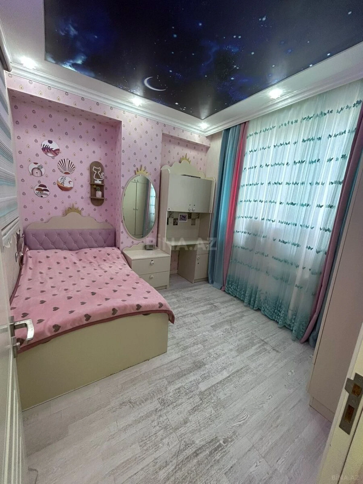 Satılır 3 otaqlı mənzil 105 m²