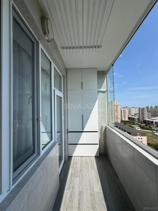 Satılır 3 otaqlı mənzil 105 m²