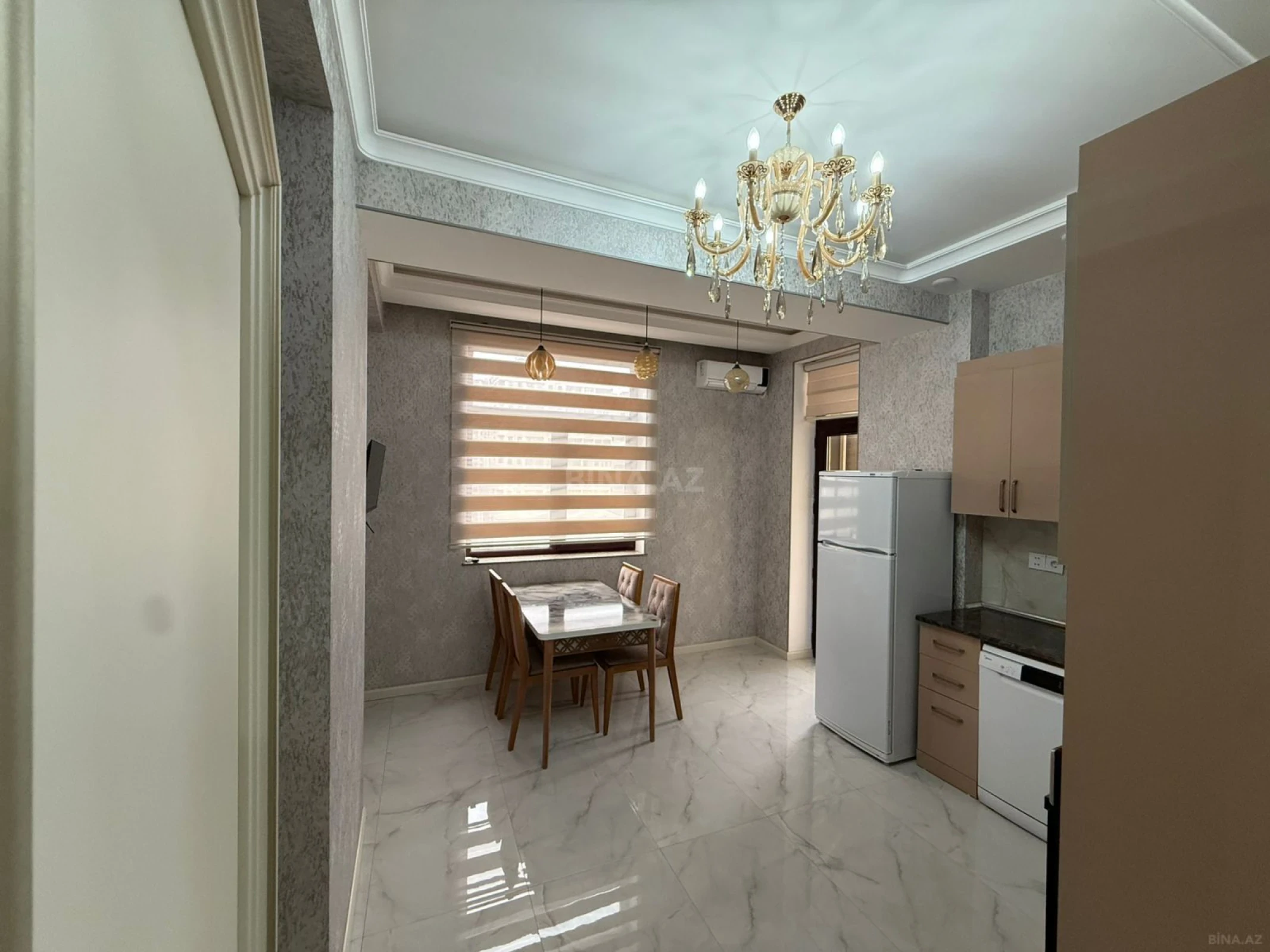 Kirayə verilir 3 otaqlı mənzil 125 m²