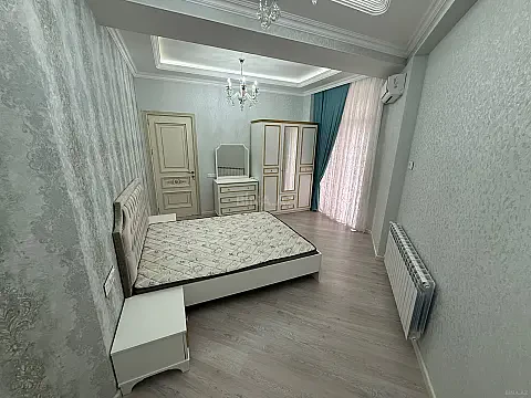 Kirayə verilir 3 otaqlı mənzil 125 m²