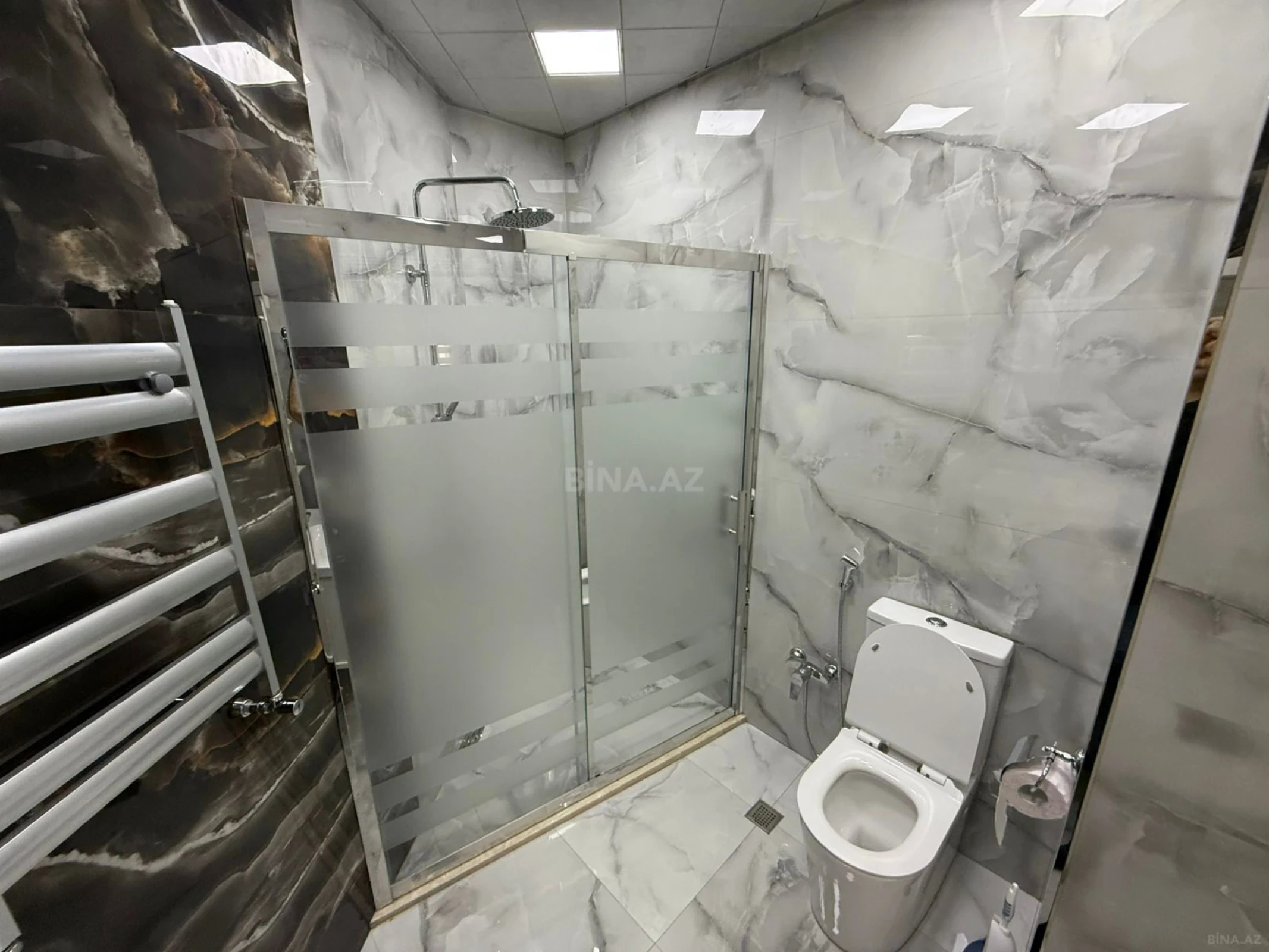 Kirayə verilir 3 otaqlı mənzil 125 m²