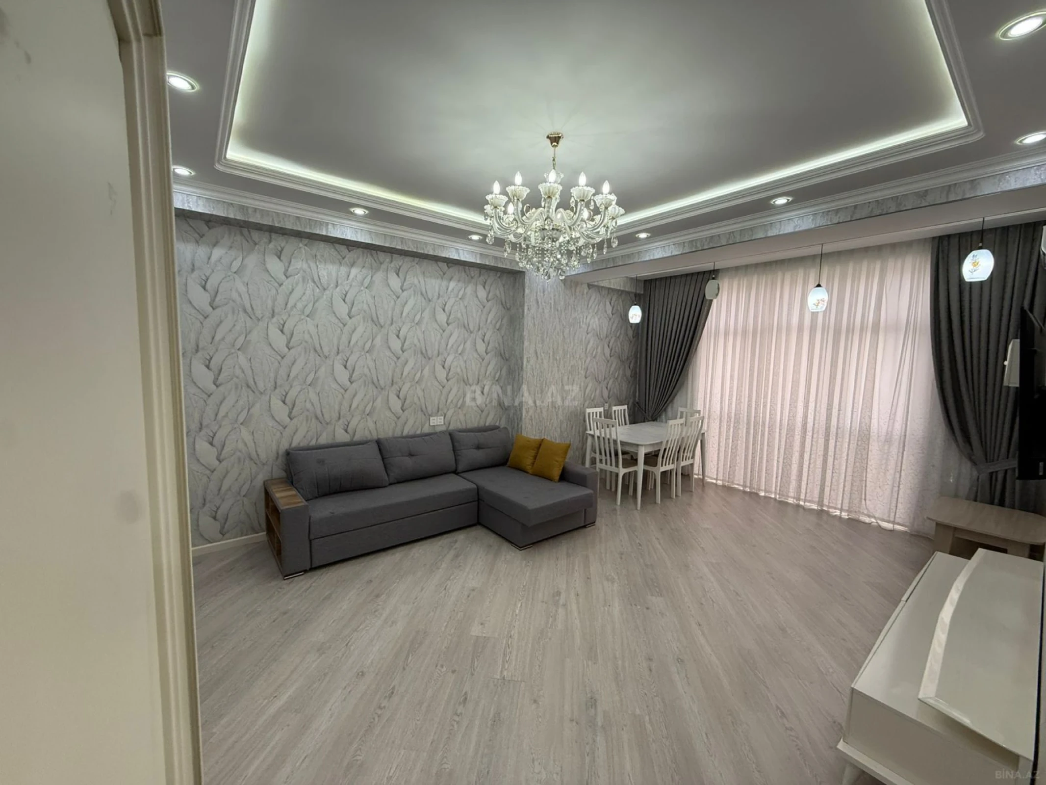 Kirayə verilir 3 otaqlı mənzil 125 m²