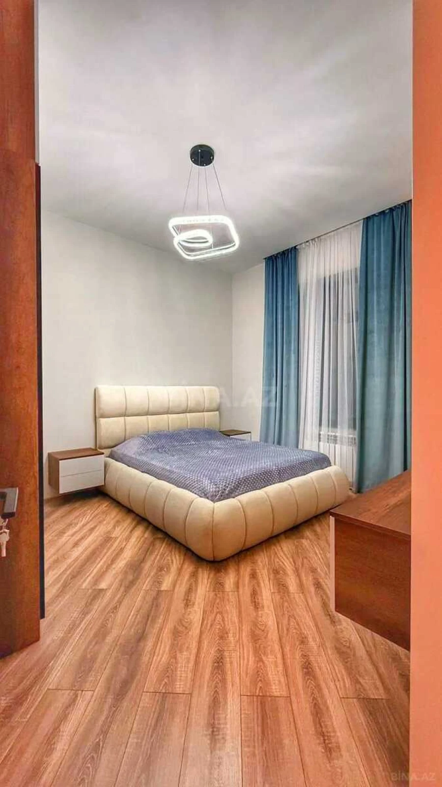 Satılır 5 otaqlı həyət evi 210 m²
