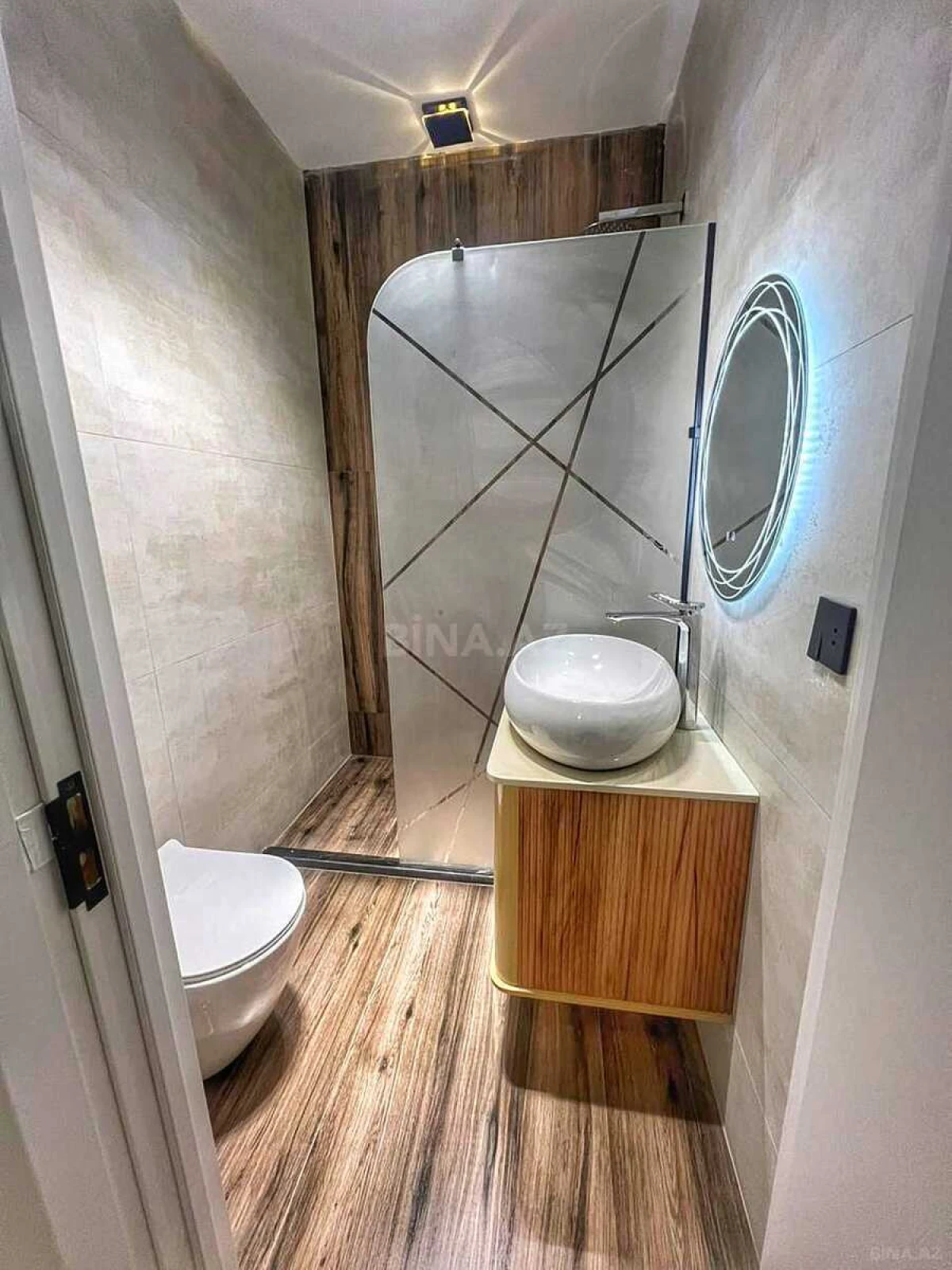 Satılır 5 otaqlı həyət evi 210 m²