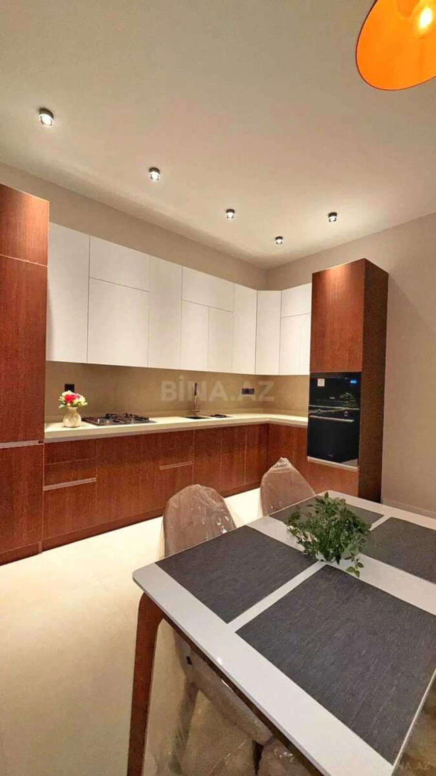 Satılır 5 otaqlı həyət evi 210 m²