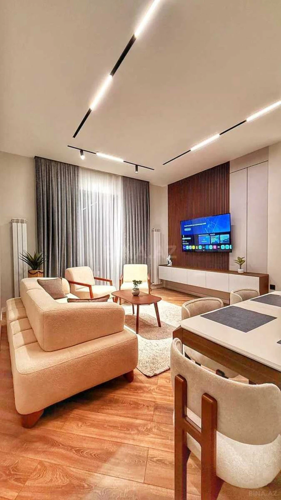 Satılır 5 otaqlı həyət evi 210 m²