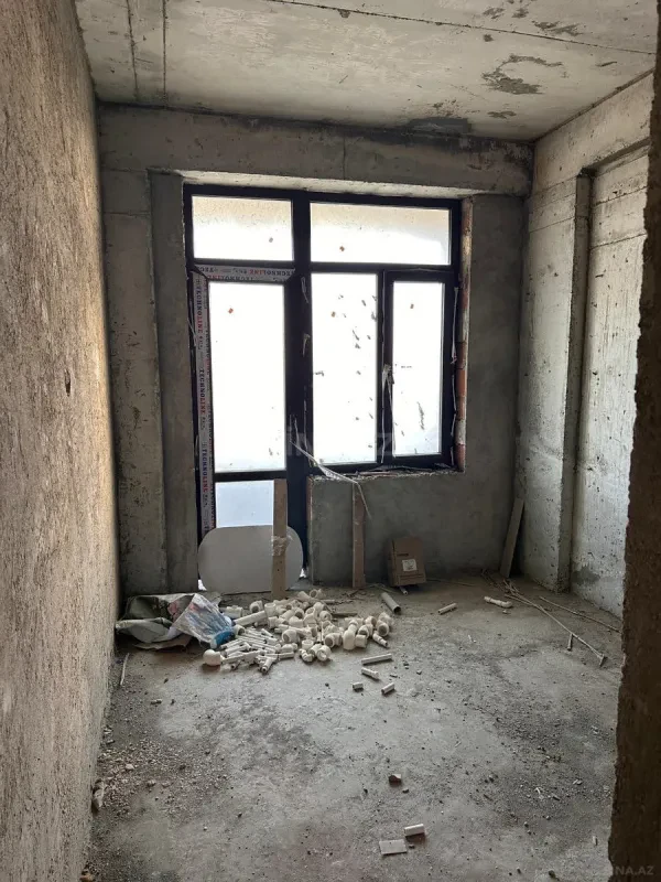 Satılır 3 otaqlı mənzil 91.2 m²