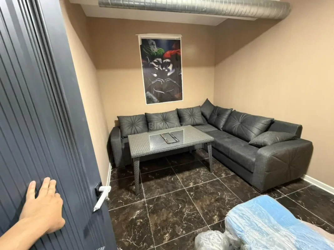 Kirayə verilir obyekt 170 m²