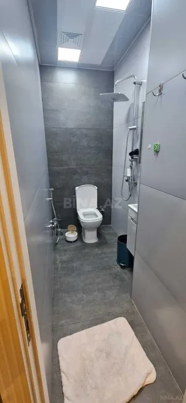 Satılır 3 otaqlı mənzil 160 m²