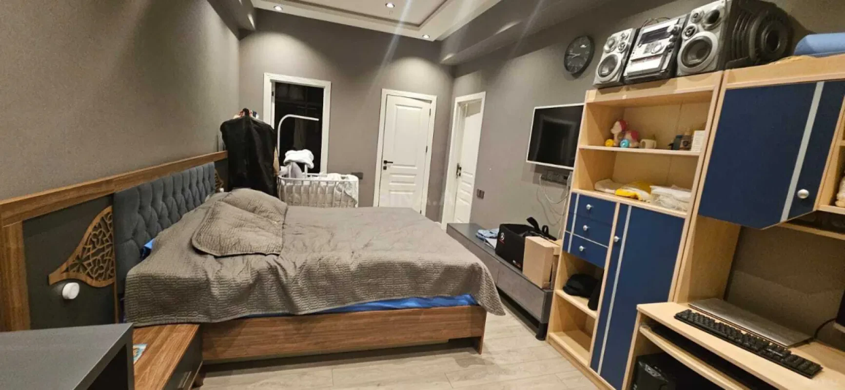 Satılır 3 otaqlı mənzil 160 m²