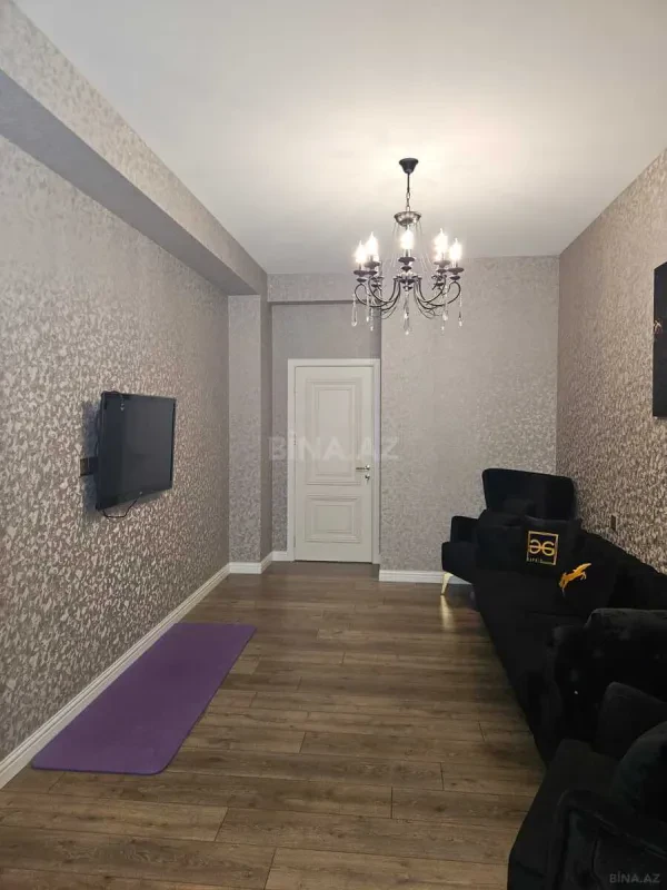 Kirayə verilir 4 otaqlı mənzil 110 m²