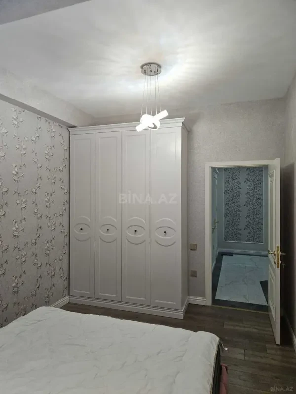 Kirayə verilir 4 otaqlı mənzil 110 m²
