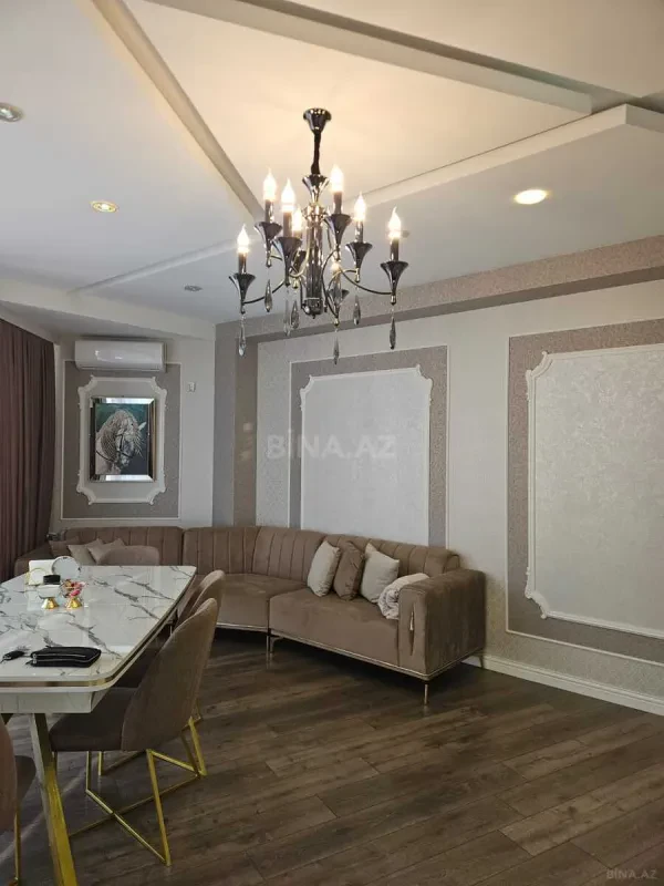 Kirayə verilir 4 otaqlı mənzil 110 m²