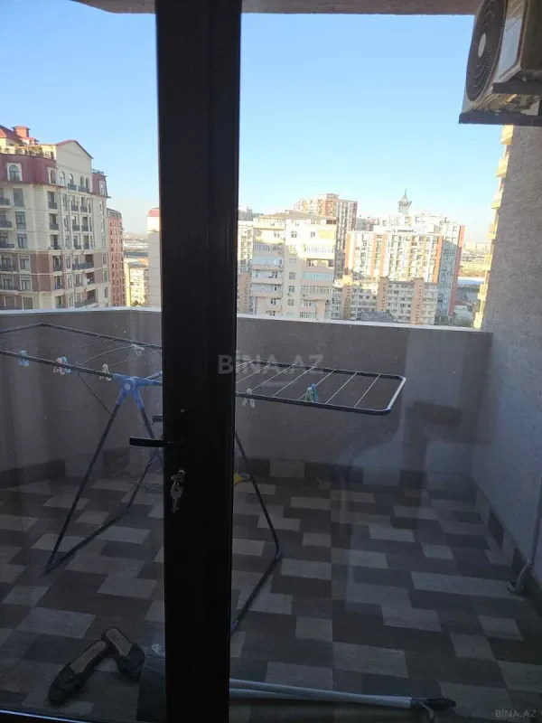 Kirayə verilir 4 otaqlı mənzil 110 m²
