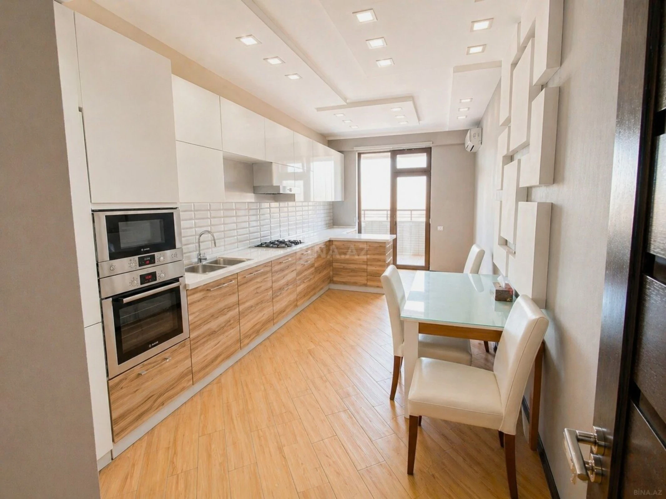 Satılır 3 otaqlı mənzil 150 m²