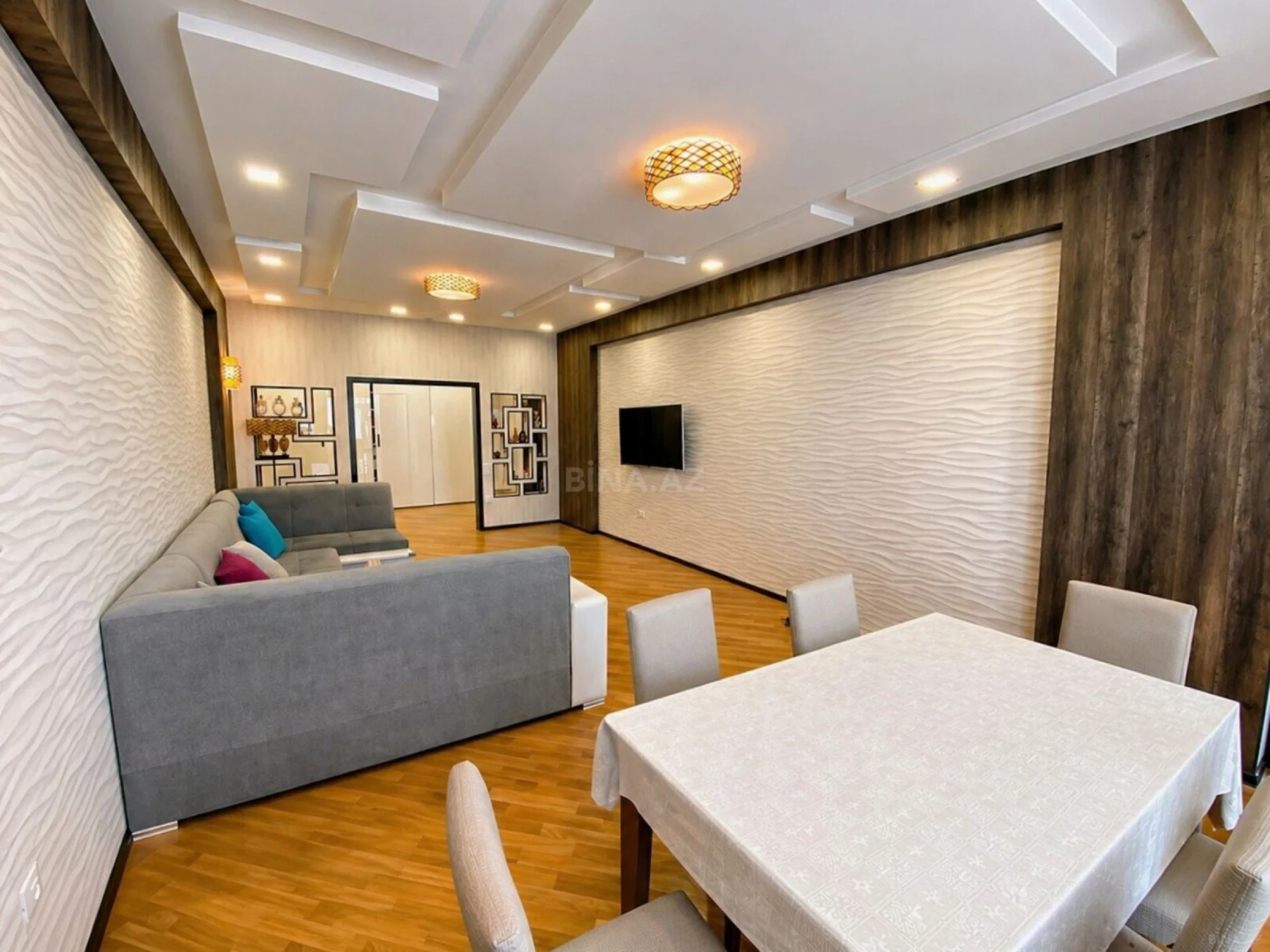 Satılır 3 otaqlı mənzil 150 m²