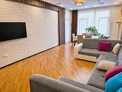 Satılır 3 otaqlı mənzil 150 m² — Bakı 3 otaq 150.00 m²