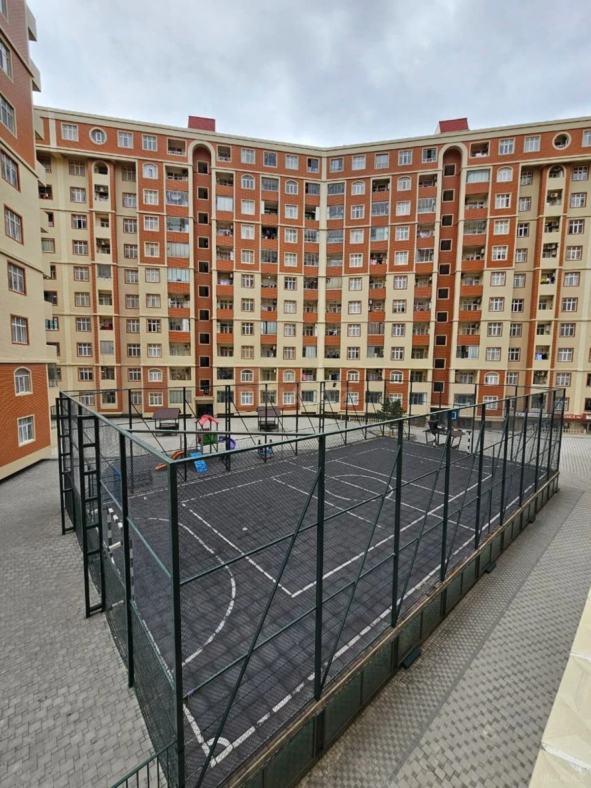 Satılır 2 otaqlı mənzil 55 m²