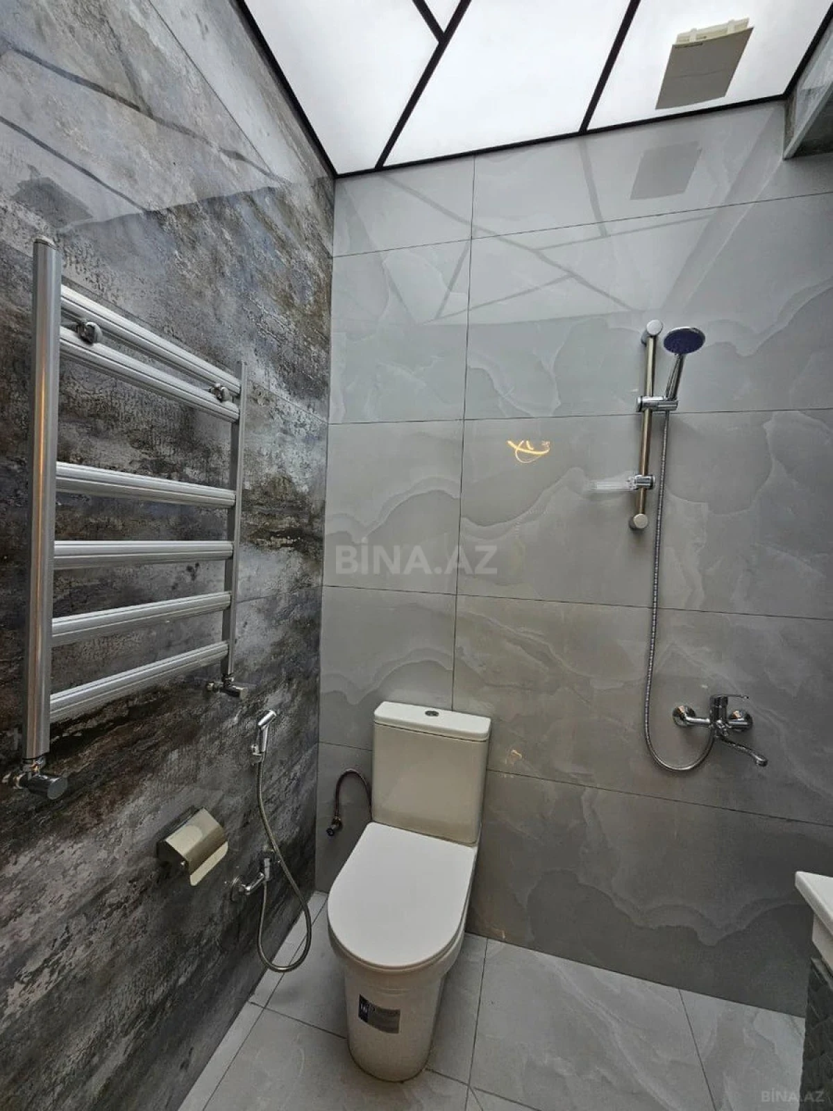 Satılır 2 otaqlı mənzil 55 m²
