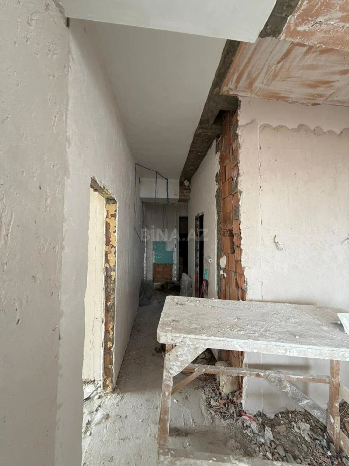 Satılır 3 otaqlı mənzil 130 m²