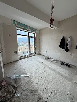 Satılır 3 otaqlı mənzil 130 m²