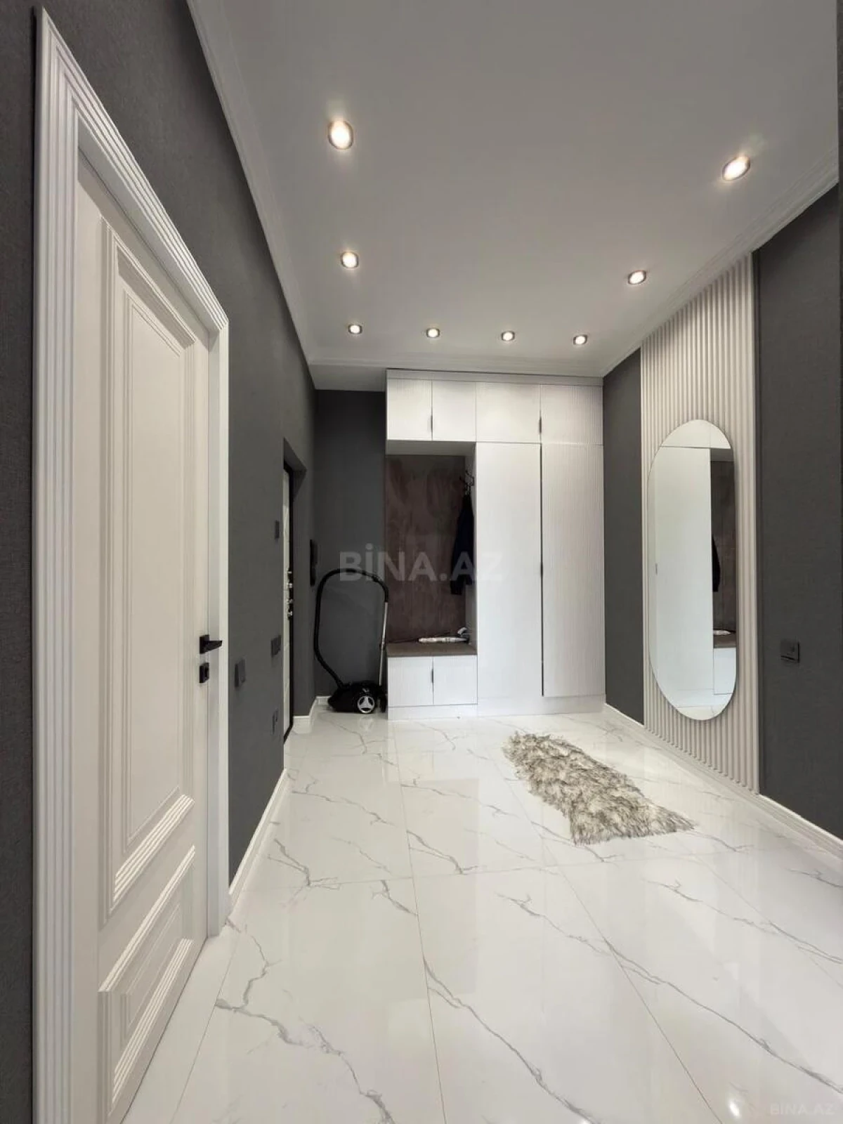 Satılır 2 otaqlı mənzil 63 m²