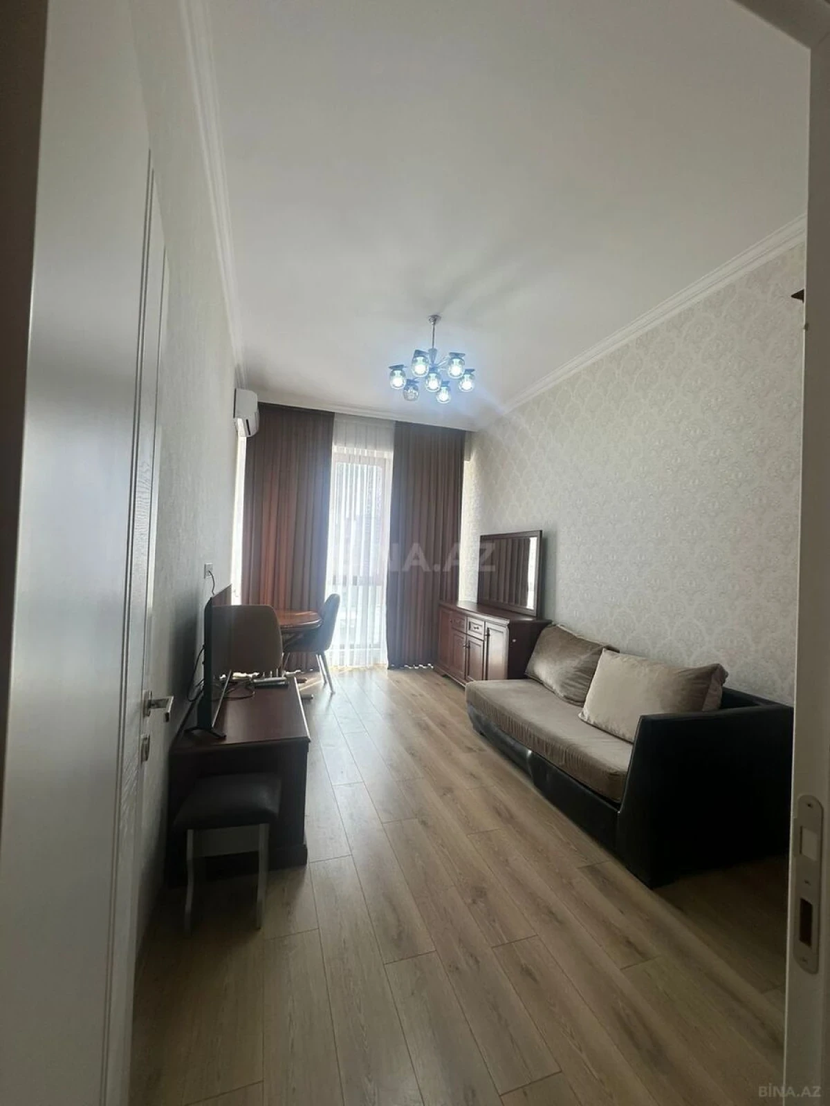 Kirayə verilir 2 otaqlı mənzil 70 m²