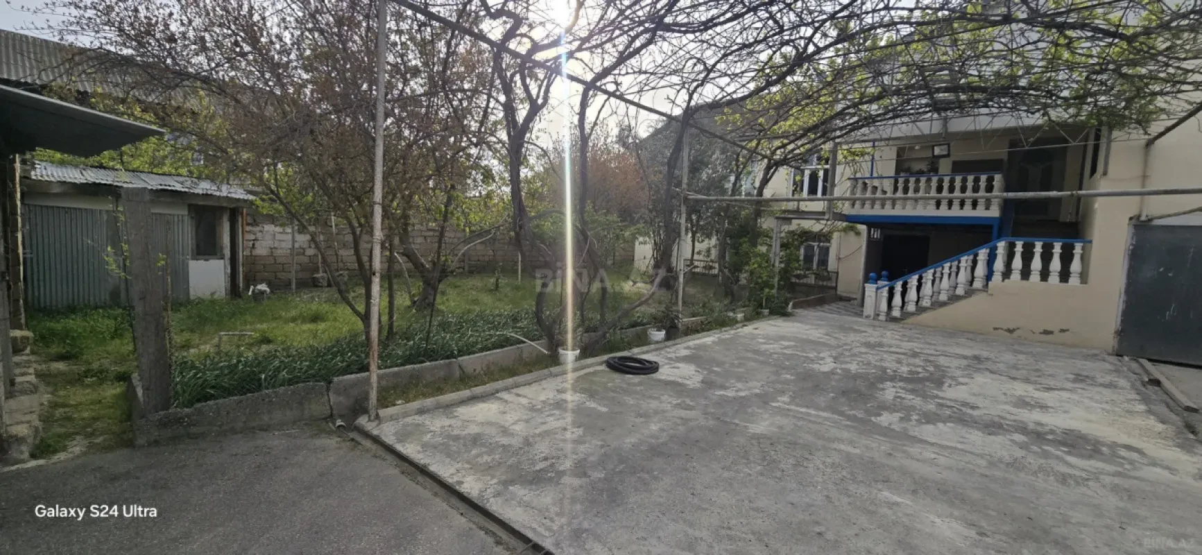 Satılır 7 otaqlı həyət evi 300 m²