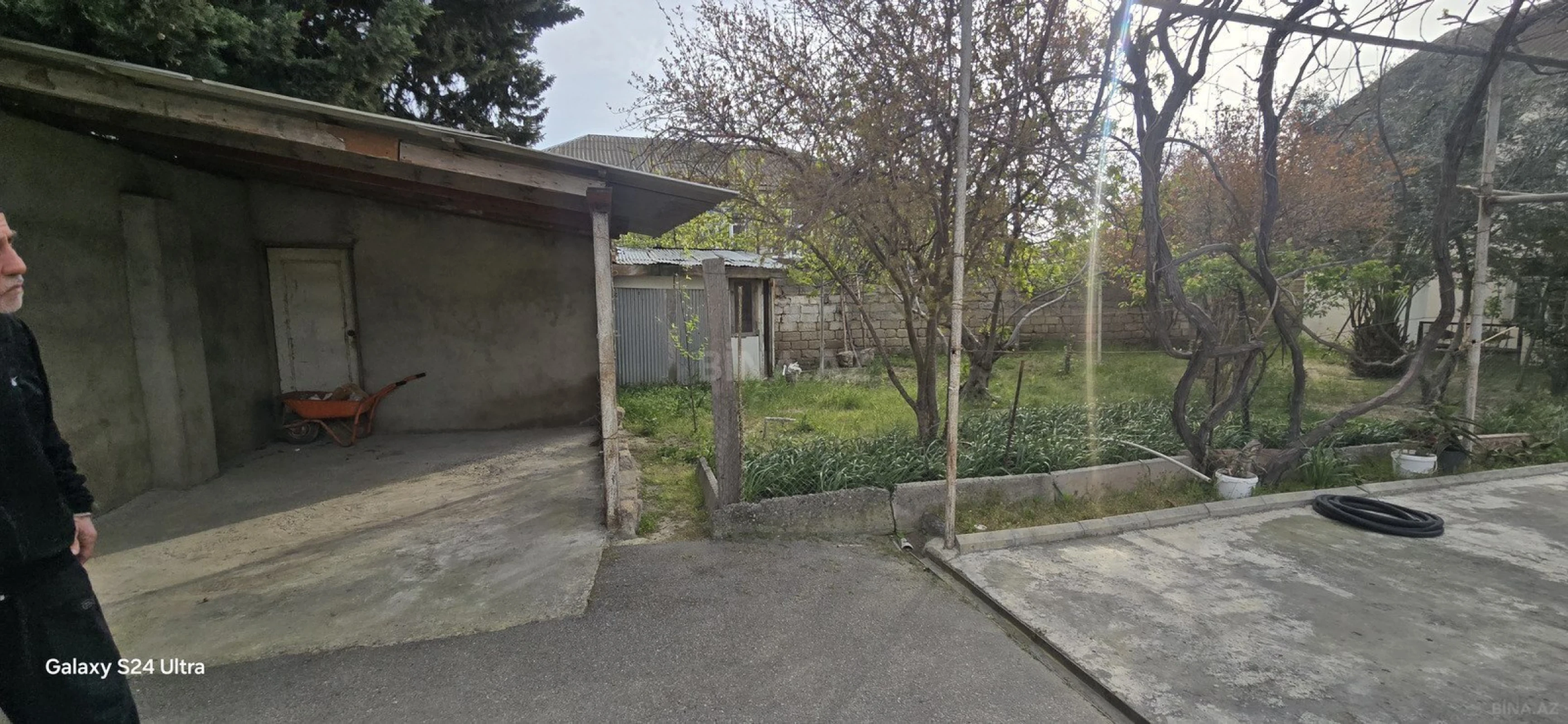 Satılır 7 otaqlı həyət evi 300 m²