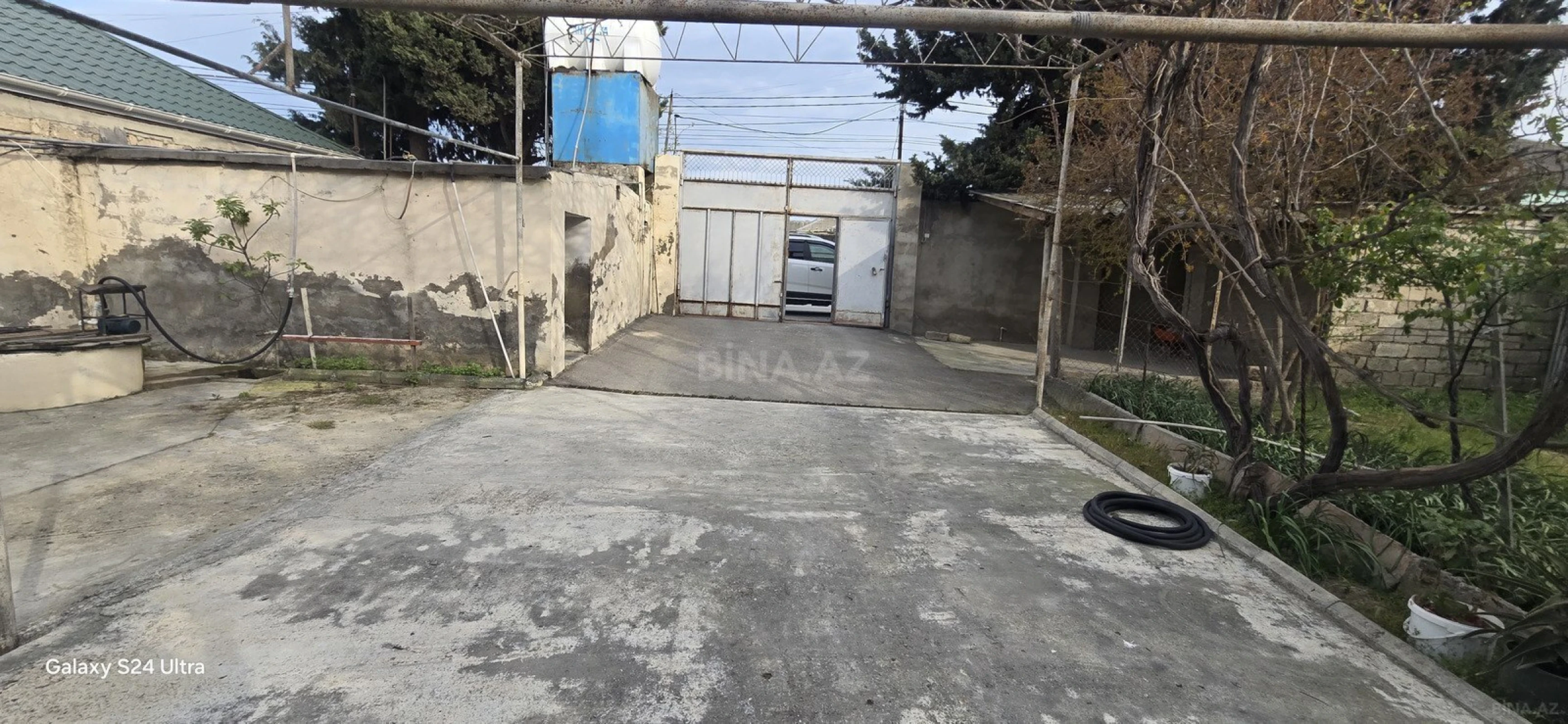 Satılır 7 otaqlı həyət evi 300 m²