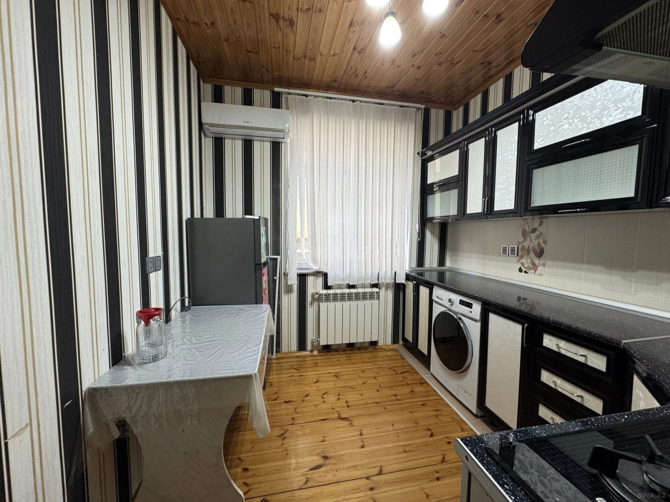 Satılır 2 otaqlı mənzil 65 m²