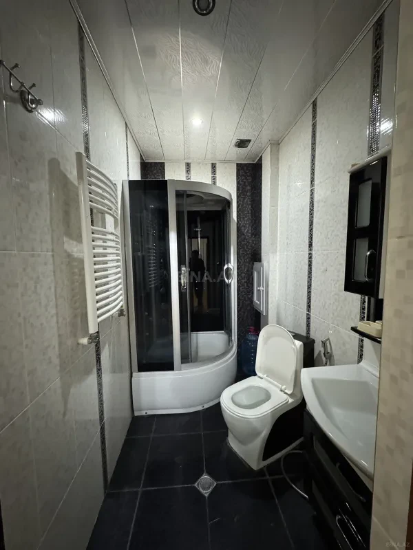 Satılır 2 otaqlı mənzil 65 m²